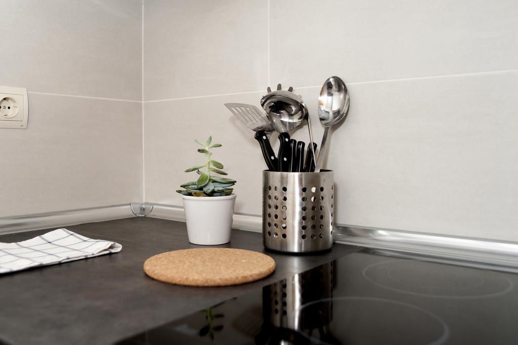 Apartamentos Sabinas Zaragoza Centro Quarto foto